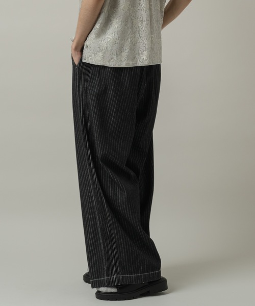 CASPER JOHN(キャスパージョン)の「Side pin tuck stripe denim pants/サイドピンタックストライプデニムパンツ(デニムパンツ・メンズ・ブラック/ネイビー・MEDIUM/SMALL/X-SMALL/LARGE)」の22枚目の写真