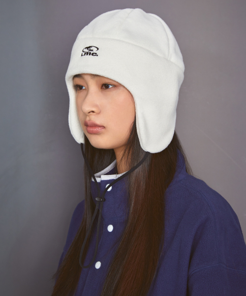 LMCの「OVAL GLOBE FLEECE EARFLAP BEANIE black（ニットキャップ/ビーニー・レディース・その他・ONE SIZE）」の2枚目の写真