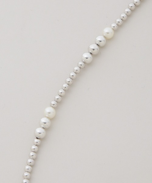 PHILIPPE AUDIBERT(フィリップ オーディベール)の「PHILIPPE AUDIBERT/Eunice necklace White(ネックレス・レディース・ホワイト・FREE)」の4枚目の写真