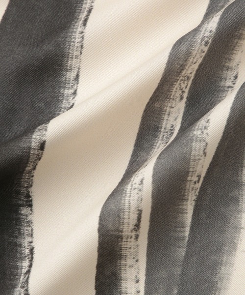 ADAM ET ROPE'(アダムエロペ)の「DOMY DIRECT print scarf(バンダナ/スカーフ・レディース・ブラック/グリーン・FREE)」の20枚目の写真