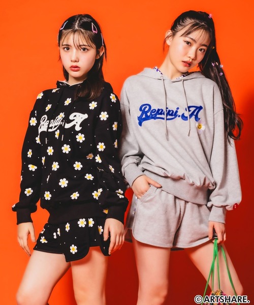 repipi armario（レピピ アルマリオ）の「【wiggle wiggle】フーディSETUP（セットアップ・キッズ・グレー/ブルー/ブラック・SMALL/MEDIUM/LARGE）」の4枚目の写真