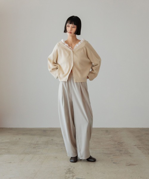 LOWRYS FARM（ローリーズファーム）の「レースドッキングＶカーディガン 654890（カーディガン/ボレロ・レディース・ブラック/ベージュ/グレー・FREE）」の11枚目の写真