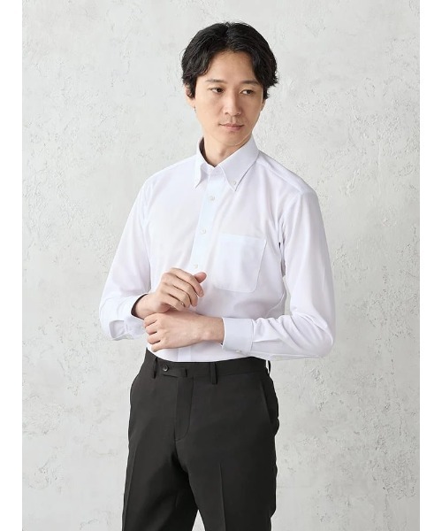 Perfect Suit FActory(パーフェクトスーツファクトリー)の「【完全ノンアイロン/WEB限定】長袖アイシャツ 織柄 ボタンダウン ホワイト(ビジネスシャツ・メンズ・ホワイト・首回り39cm-裄丈82cm/首回り37cm-裄丈80cm/首回り43cm-裄丈86cm/首回り41cm-裄丈84cm)」の1枚目の写真