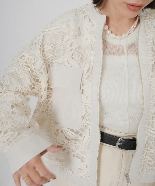 Floran（フローラン）の「レースジャケット（ブルゾン・レディース・ブラック/アイボリー・FREE）」の5枚目の写真