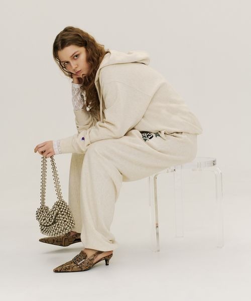 JEANASIS（ジーナシス）の「【Champion別注】リバースウィーブZIPパーカー/594293（パーカー・レディース・オートミール・FREE）」の5枚目の写真