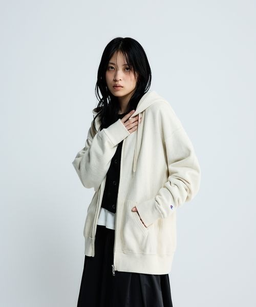 JEANASIS（ジーナシス）の「【Champion別注】リバースウィーブZIPパーカー/594293（パーカー・レディース・オートミール・FREE）」の12枚目の写真