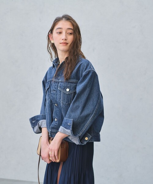 UNITED ARROWS（ユナイテッドアローズ）の「3rd デニムジャケット（デニムジャケット・レディース・ターコイズブルー系/ロイヤルブルー・36/38）」の6枚目の写真