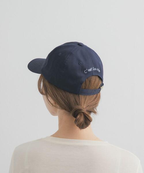 URBAN RESEARCH DOORS（アーバンリサーチドアーズ）の「刺繍ツイルキャップ（キャップ・レディース・チャコールグレー/ネイビー/ライトベージュ・ONE）」の3枚目の写真