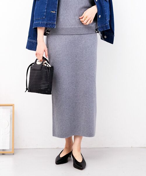 le.coeur blanc（ルクールブラン）の「スウェットライクニットスカート（スカート・レディース・ライトグレー/チャコールグレー・38）」の2枚目の写真