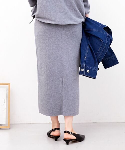 le.coeur blanc（ルクールブラン）の「スウェットライクニットスカート（スカート・レディース・ライトグレー/チャコールグレー・38）」の5枚目の写真