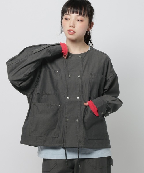 niko and...（ニコアンド）の「オックスダブルボタンカバーオール（カバーオール・レディース・アイボリー/チャコール/ナチュラル・LARGE/MEDIUM）」の2枚目の写真