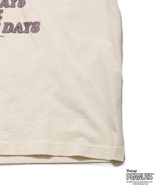 FRUIT OF THE LOOM(フルーツオブザルーム)の「FTL x PEANUTS 19/-スラブ天竺4 / ピーナッツ コラボ 半袖Tシャツ / LAZY DAYS(Tシャツ/カットソー・メンズ・アイボリー・M/L/S)」の7枚目の写真