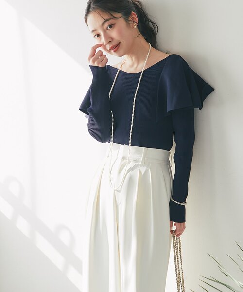 La boutique BonBon（ラブティックボンボン）の「【今すぐお届け！・女子力UP】ラッフルフリルニット（ニット/セーター・レディース・オフホワイト/サックスブルー/ネイビー・FREE）」の12枚目の写真
