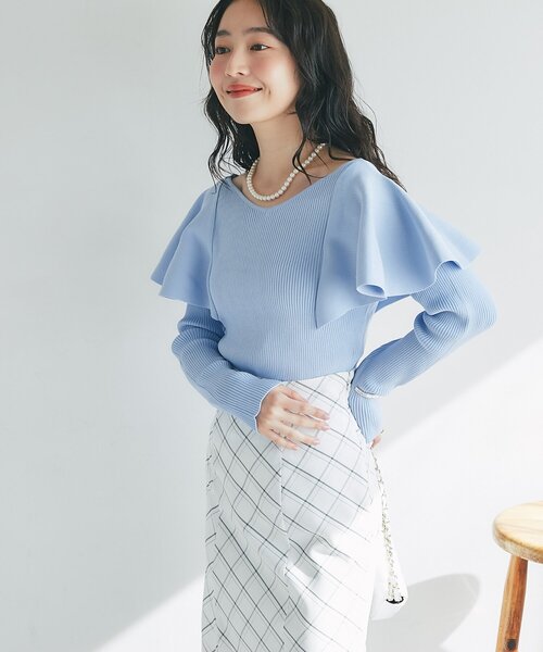 La boutique BonBon（ラブティックボンボン）の「【今すぐお届け！・女子力UP】ラッフルフリルニット（ニット/セーター・レディース・オフホワイト/サックスブルー/ネイビー・FREE）」の21枚目の写真