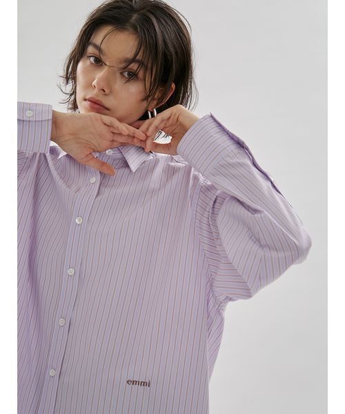 emmi（エミ）の「【ONLINE限定カラーあり】ストライプベーシックシャツ（シャツ/ブラウス・レディース・ピンク/ホワイト/ミント/ブルー・F）」の4枚目の写真