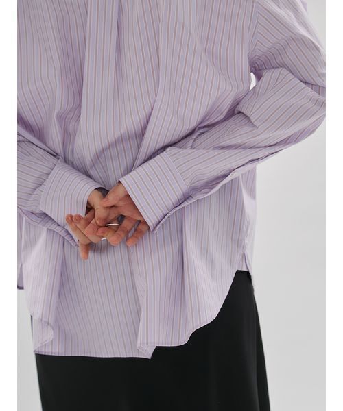 emmi（エミ）の「【ONLINE限定カラーあり】ストライプベーシックシャツ（シャツ/ブラウス・レディース・ピンク/ホワイト/ミント/ブルー・F）」の9枚目の写真