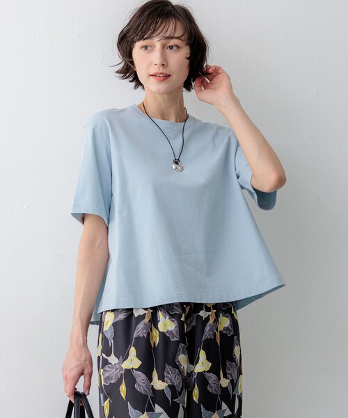 23区 L(ニジュウサンクオオキイサイズ)の「スビンギザコットン フレア Tシャツ(Tシャツ/カットソー・レディース・ブラウン系/ホワイト系/グレー系/サックスブルー系・46/44)」の4枚目の写真