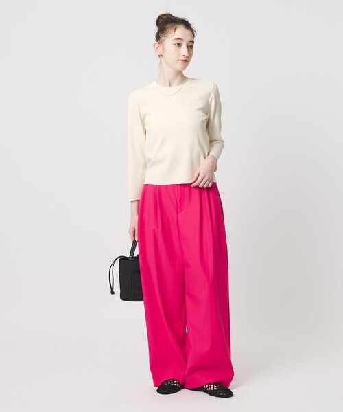 UNITED ARROWS(ユナイテッドアローズ)の「コンパクト クルーネック ニット ‐ウォッシャブル‐(ニット/セーター・レディース・オフホワイト/レッド/ネイビー・FREE)」の8枚目の写真