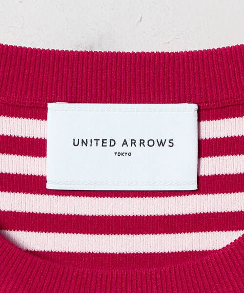 UNITED ARROWS（ユナイテッドアローズ）の「コンパクト クルーネック ニット ‐ウォッシャブル‐（ニット/セーター・レディース・オフホワイト/レッド/ネイビー・FREE）」の22枚目の写真