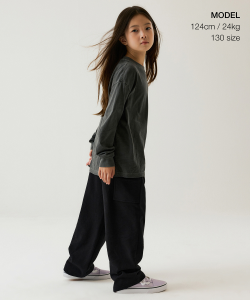 MUSINSA STANDARD KIDS（ムシンサスタンダードキッズ）の「ワイドカーペンタースウェットパンツ[ブラック]（スウェットパンツ・レディース・その他・110/120/130/140/150/160）」の2枚目の写真