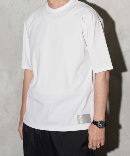 TAION（タイオン）の「TAION / タイオン FUCTION T-SHIRTS <RELAXED LOOSE> (TAION-TS01BS-OS) 機能素材 オーバーサイズTシャツ（Tシャツ/カットソー・メンズ・ブラック/チャコールグレー/ダークネイビー/ホワイト・SMALL/MEDIUM/LARGE/X-LARGE）」の2枚目の写真
