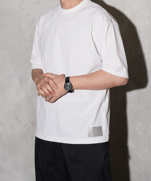 TAION（タイオン）の「TAION / タイオン FUCTION T-SHIRTS <RELAXED LOOSE> (TAION-TS01BS-OS) 機能素材 オーバーサイズTシャツ（Tシャツ/カットソー・メンズ・ブラック/チャコールグレー/ダークネイビー/ホワイト・SMALL/MEDIUM/LARGE/X-LARGE）」の5枚目の写真