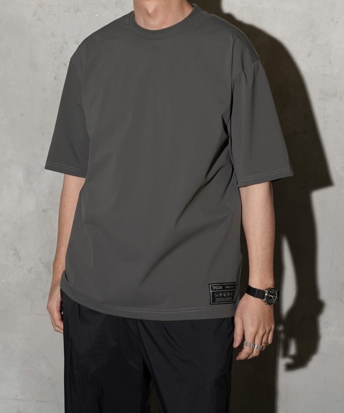 TAION（タイオン）の「TAION / タイオン FUCTION T-SHIRTS <RELAXED LOOSE> (TAION-TS01BS-OS) 機能素材 オーバーサイズTシャツ（Tシャツ/カットソー・メンズ・ブラック/チャコールグレー/ダークネイビー/ホワイト・SMALL/MEDIUM/LARGE/X-LARGE）」の9枚目の写真