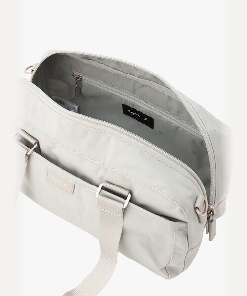 agnes b.(アニエスベー)の「ナイロン 2way ラージ ボストンバッグ "My bag" RAT01-12(ボストンバッグ・レディース・ベージュ・FREE)」の4枚目の写真
