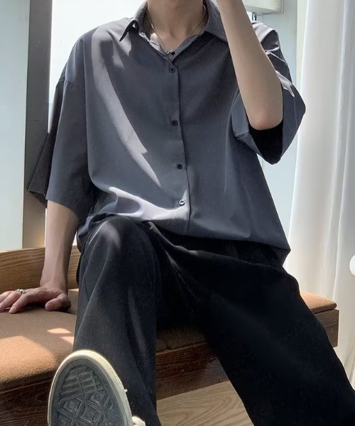 WYZ wear(ダブリューワイジィーウェア)の「ネクタイ付きオーバーサイズ半袖シャツ/ユニセックス(シャツ/ブラウス・メンズ・ブラック/グレー/ホワイト・XL/L/M)」の22枚目の写真