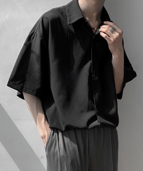 WYZ wear(ダブリューワイジィーウェア)の「ネクタイ付きオーバーサイズ半袖シャツ/ユニセックス(シャツ/ブラウス・メンズ・ブラック/グレー/ホワイト・XL/L/M)」の15枚目の写真