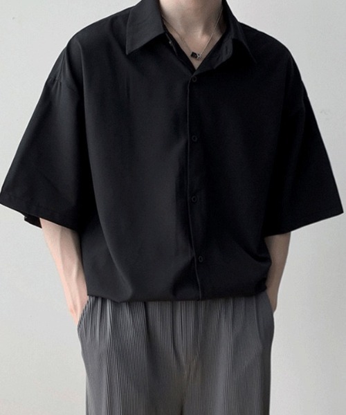 WYZ wear(ダブリューワイジィーウェア)の「ネクタイ付きオーバーサイズ半袖シャツ/ユニセックス(シャツ/ブラウス・メンズ・ブラック/グレー/ホワイト・XL/L/M)」の13枚目の写真