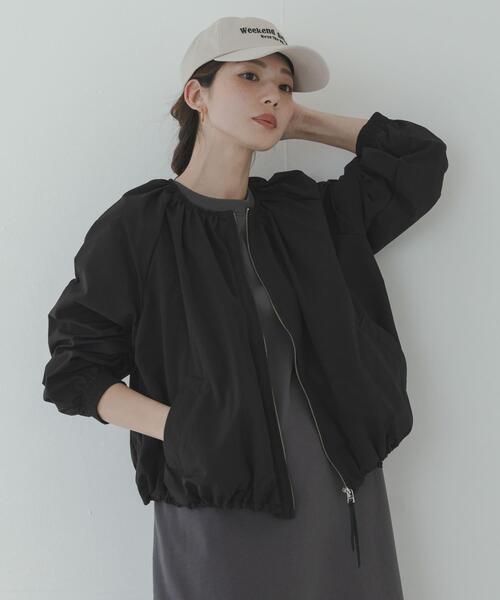 URBAN RESEARCH Sonny Label（アーバンリサーチサニーレーベル）の「『UR TECH』バルーンショートブルゾン（ブルゾン・レディース・ブラック/アイボリー/ベージュ・FREE）」の8枚目の写真