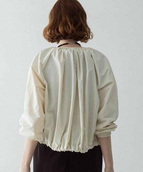 URBAN RESEARCH Sonny Label（アーバンリサーチサニーレーベル）の「『UR TECH』バルーンショートブルゾン（ブルゾン・レディース・ブラック/アイボリー/ベージュ・FREE）」の18枚目の写真