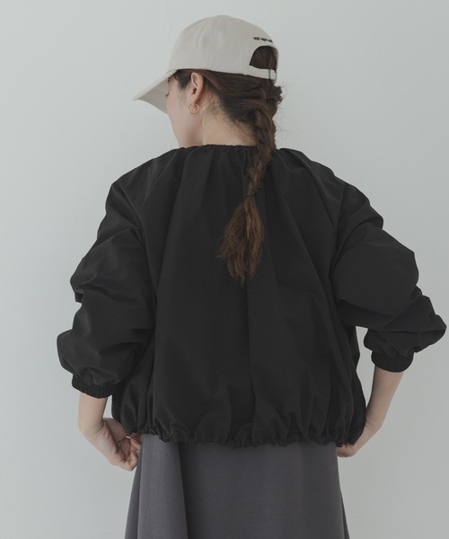 URBAN RESEARCH Sonny Label（アーバンリサーチサニーレーベル）の「『UR TECH』バルーンショートブルゾン（ブルゾン・レディース・ブラック/アイボリー/ベージュ・FREE）」の8枚目の写真