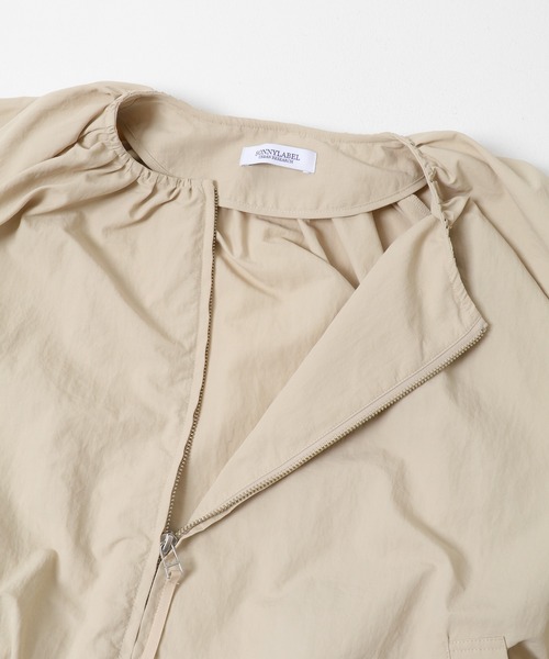 URBAN RESEARCH Sonny Label（アーバンリサーチサニーレーベル）の「『UR TECH』バルーンショートブルゾン（ブルゾン・レディース・ブラック/アイボリー/ベージュ・FREE）」の18枚目の写真