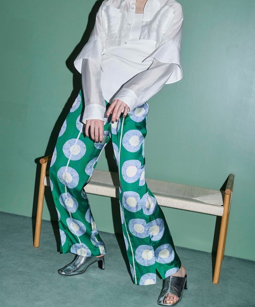 RELAX AIRLY PANTS（その他パンツ）｜OMMO（オーエムエムオー）の