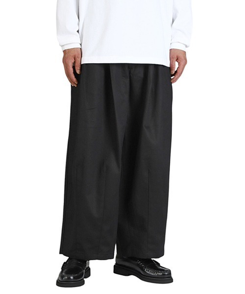 is-ness（イズネス）の「is-ness / イズネス：BALLOON EZ PANTS：28PT01T01-2-25AW[NOA]（デニムパンツ・メンズ・ブラック/ベージュ・M/L）」の8枚目の写真