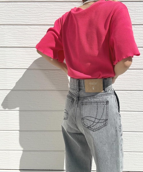 Q（キュー）の「Qgirlワイドブラックデニム（デニムパンツ・レディース・グレー・LARGE/MEDIUM/SMALL）」の15枚目の写真