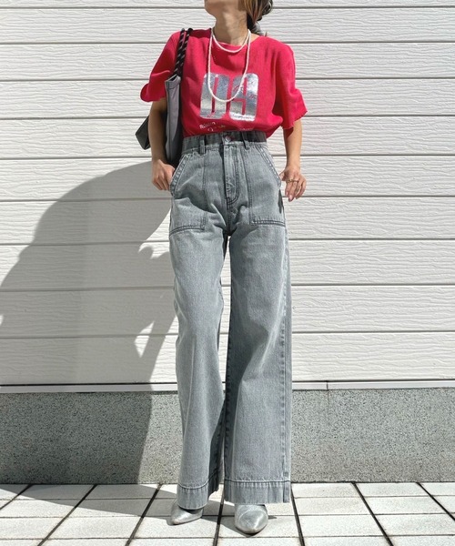 Q（キュー）の「Qgirlワイドブラックデニム（デニムパンツ・レディース・グレー・LARGE/MEDIUM/SMALL）」の16枚目の写真