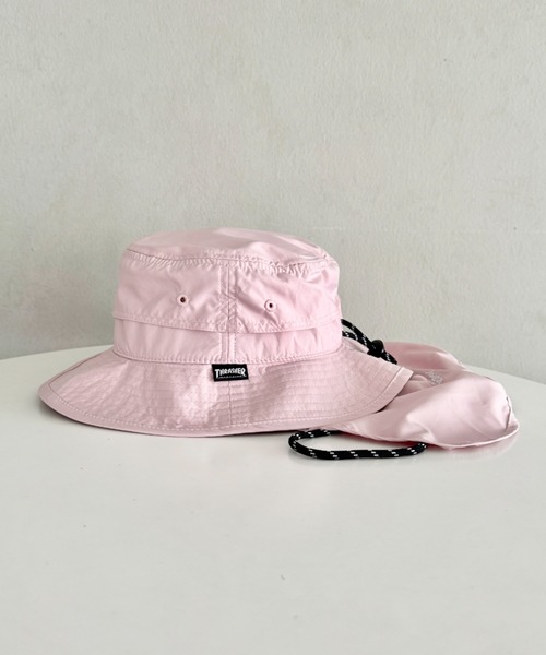 THRASHER（スラッシャー）の「【撥水/防汚】【接触冷感】THRASHER ロゴ刺繍 キッズ サンシェード バケットハット（あご紐付き）（ハット・キッズ・ピンク/アイボリー/ブラック・55cm）」の6枚目の写真