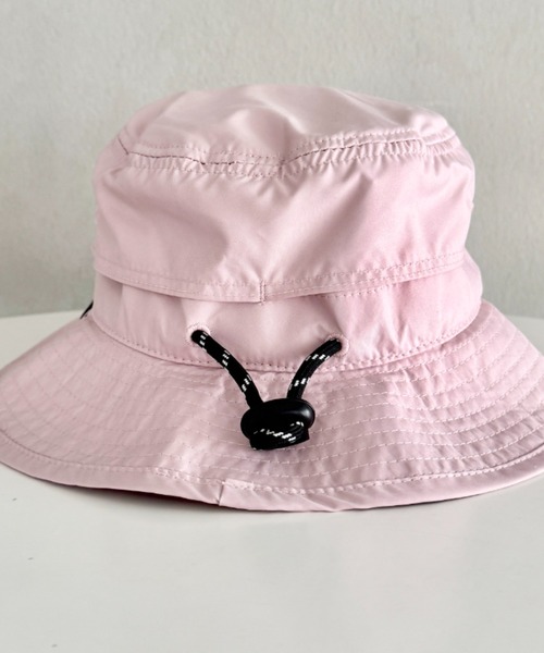 THRASHER（スラッシャー）の「【撥水/防汚】【接触冷感】THRASHER ロゴ刺繍 キッズ サンシェード バケットハット（あご紐付き）（ハット・キッズ・ピンク/アイボリー/ブラック・55cm）」の8枚目の写真