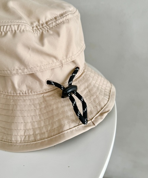 THRASHER（スラッシャー）の「【撥水/防汚】【接触冷感】THRASHER ロゴ刺繍 キッズ サンシェード バケットハット（あご紐付き）（ハット・キッズ・ピンク/アイボリー/ブラック・55cm）」の22枚目の写真