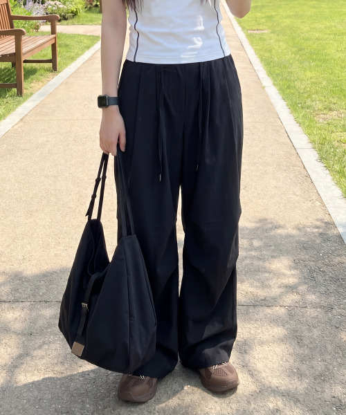 BASIC HOUSE（ベーシックハウス）の「レディース 通気性バンディングワイドパンツ ブラック（スウェットパンツ・レディース・ブラック・SMALL/MEDIUM/LARGE）」の3枚目の写真