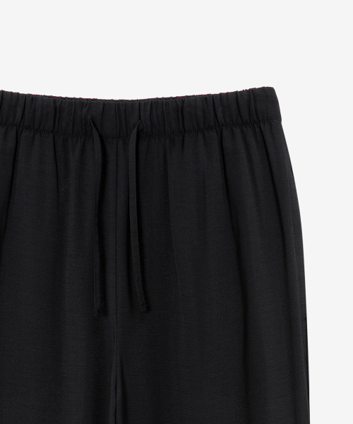 BASIC HOUSE（ベーシックハウス）の「レディース 通気性バンディングワイドパンツ ブラック（スウェットパンツ・レディース・ブラック・SMALL/MEDIUM/LARGE）」の15枚目の写真