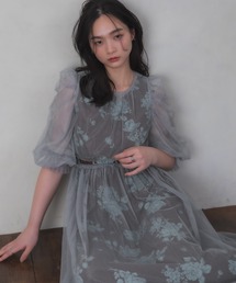 シアーレイヤードパフ袖花柄ドレス