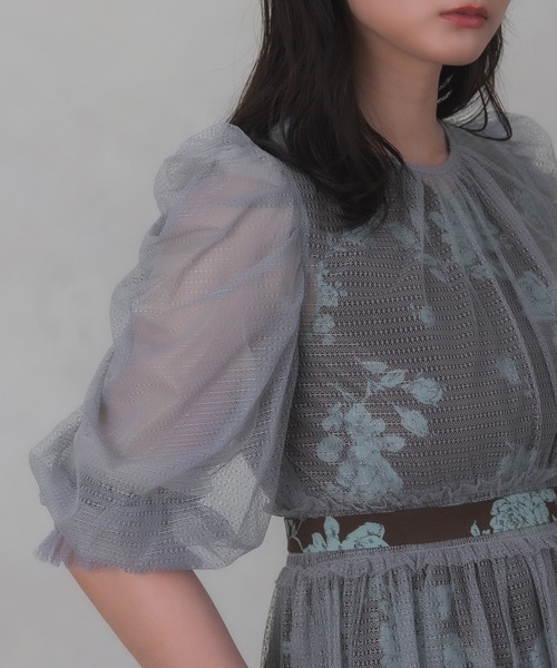 Rose of Sharon(ローズオブシャロン)の「シアーレイヤードパフ袖花柄ドレス(ドレス・レディース・ブラック/ブルー/ベージュ・M)」の12枚目の写真