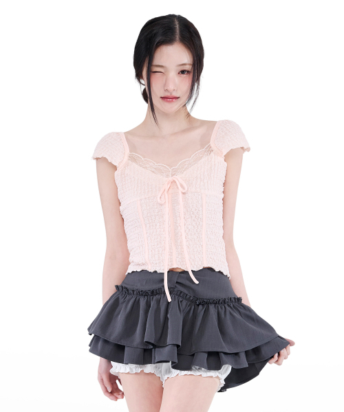 ALKI ALKA(アルキアルカ)の「Ribbon Tiered Mini Skirt (Charcoal)(スカート・レディース・ダークグレー・MEDIUM/SMALL)」の3枚目の写真