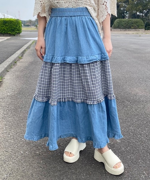 CRB(シーアールビー)の「デニムチェック切替ロングスカート(デニムスカート・レディース・インディゴブルー/ブルー・F)」の6枚目の写真