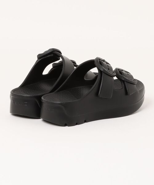 San-ai Resort 三愛水着楽園(サンアイリゾート サンアイミズギラクエン)の「W-BUCKLE2 【TELIC(テリック)】(サンダル・レディース・アイボリー/ブラック・X-LARGE/ML/SMALL/MEDIUM/LARGE)」の4枚目の写真