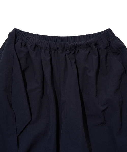 YOUHEE（ユヒ）の「PARACHUTE LAYERED PANTS_BLACK（その他パンツ・レディース・その他・FREE）」の6枚目の写真